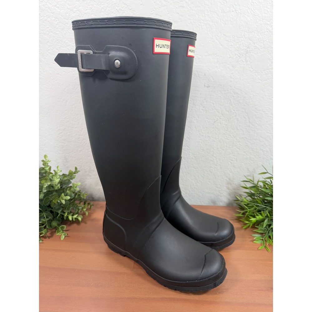 Hunter Womens Original Tall Black Matte Waterproof Rain Boots Size 8